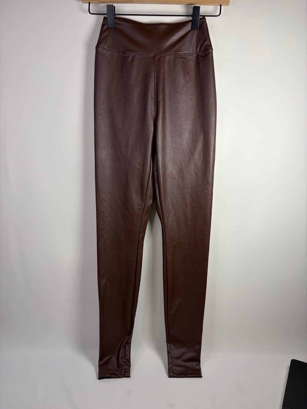 NWT OFFLINE by Aerie Real Luxe Leggings Brown Faux Leather High Rise Small